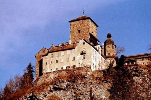 Schloss Ortenstein B